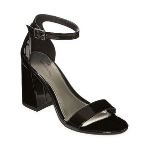 Worthington Barb Black Open Toe Block Heel Sandals